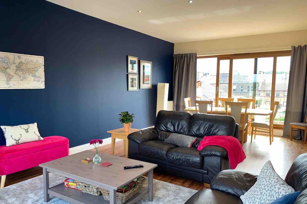 5 bedroom 3 bathroom, Central Penthouse, Parking