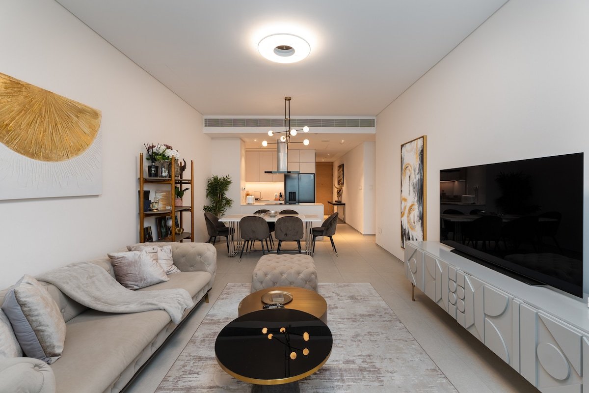 Elegant Address JBR 3BR w/ Beach Access