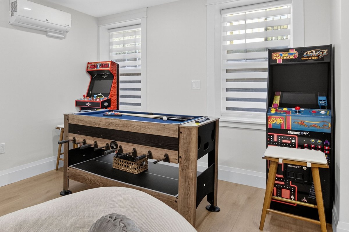 Harvard MIT Lux | Game Room + Parking + Subway