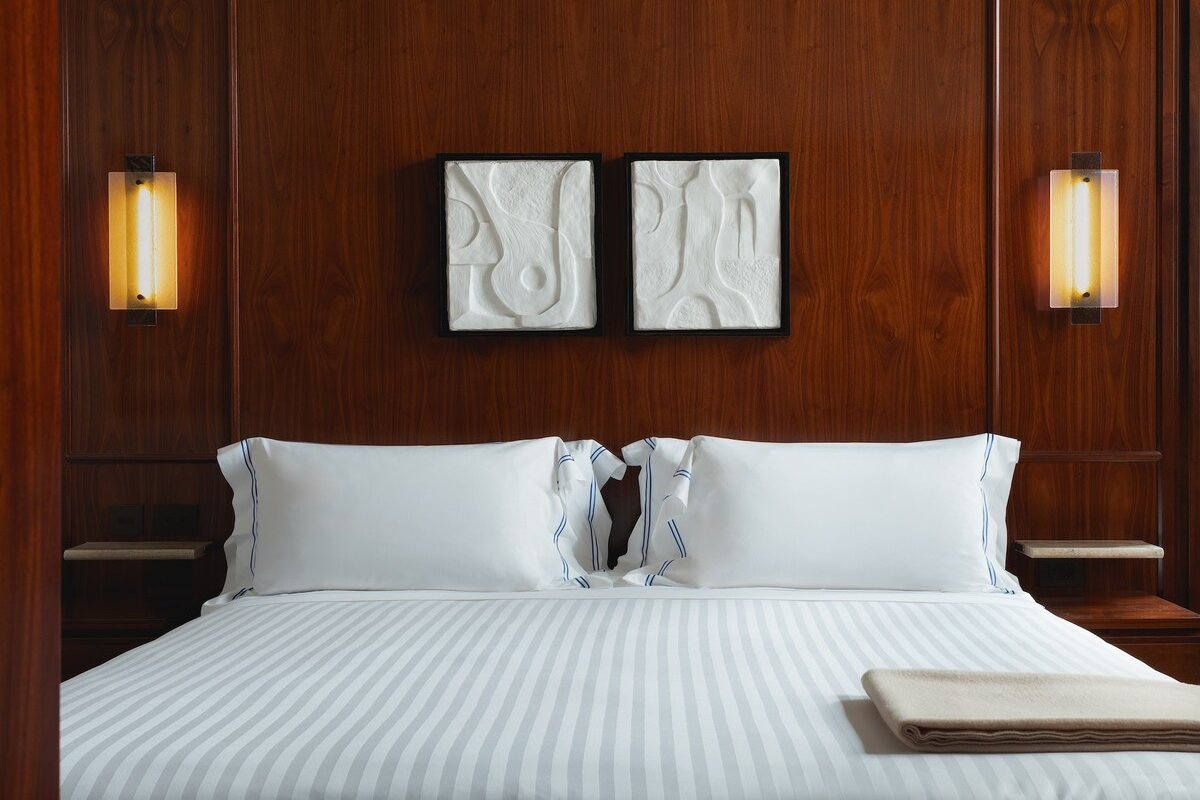 Luxury Two-Bedroom Apartment gallery image 2