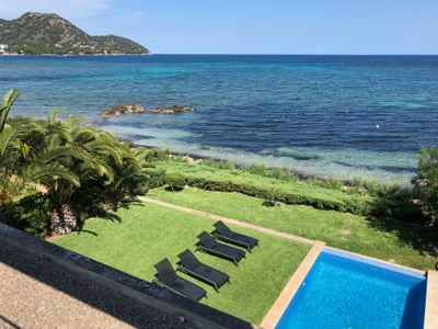 First sea line Villa Port Nou. Amazing location.