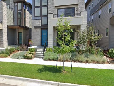 Upscale modern in Central Park