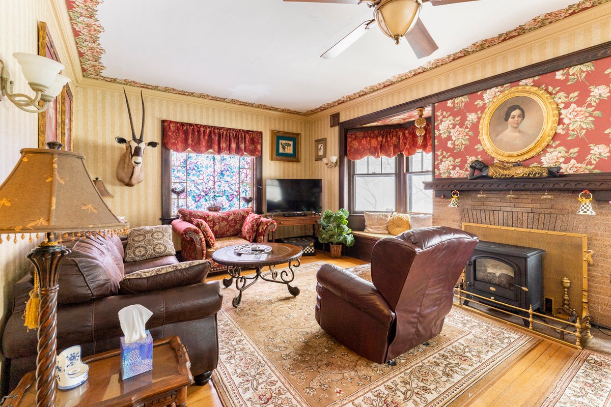 Secret Garden — Estate “The World Is Your Flower”