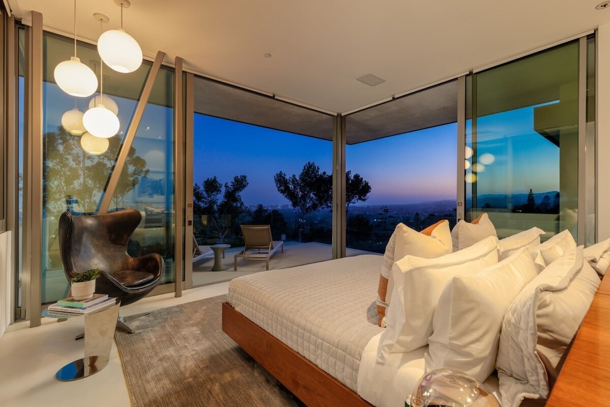 Vue Modern gallery image 5