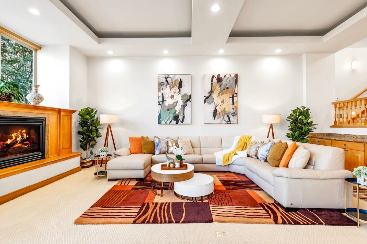 Purple House w/ Water View | 3 Decks | Gym | UW gallery image 3