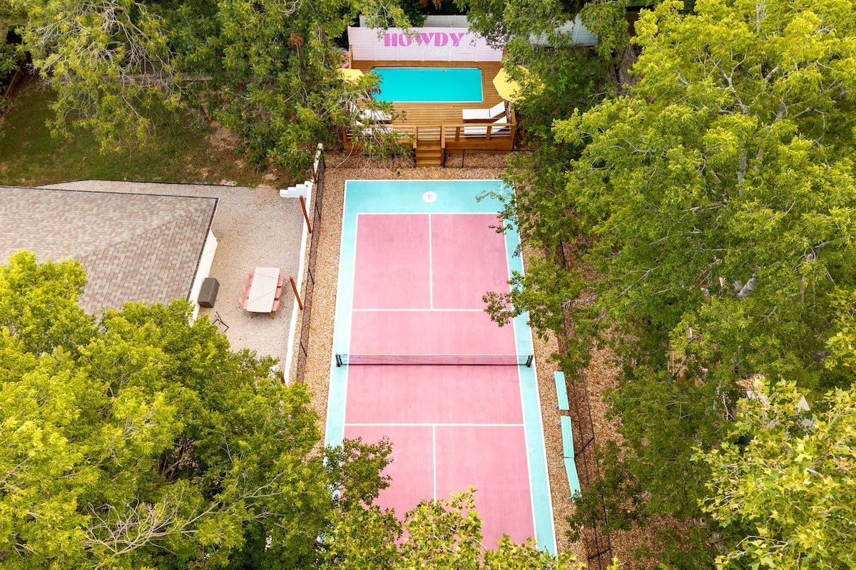 Karaoke + Pickleball + Pool + Get Ready Station gallery image 2