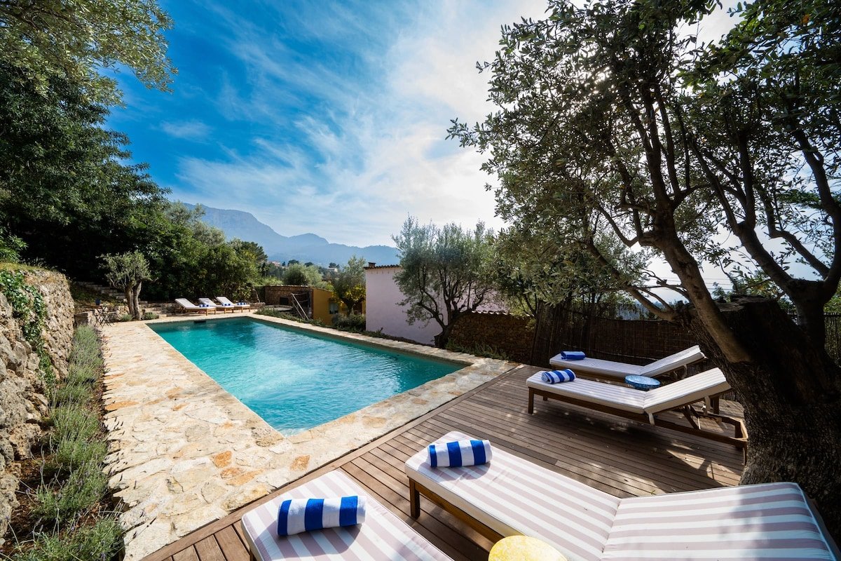 Ca’n Quinn gallery image 3