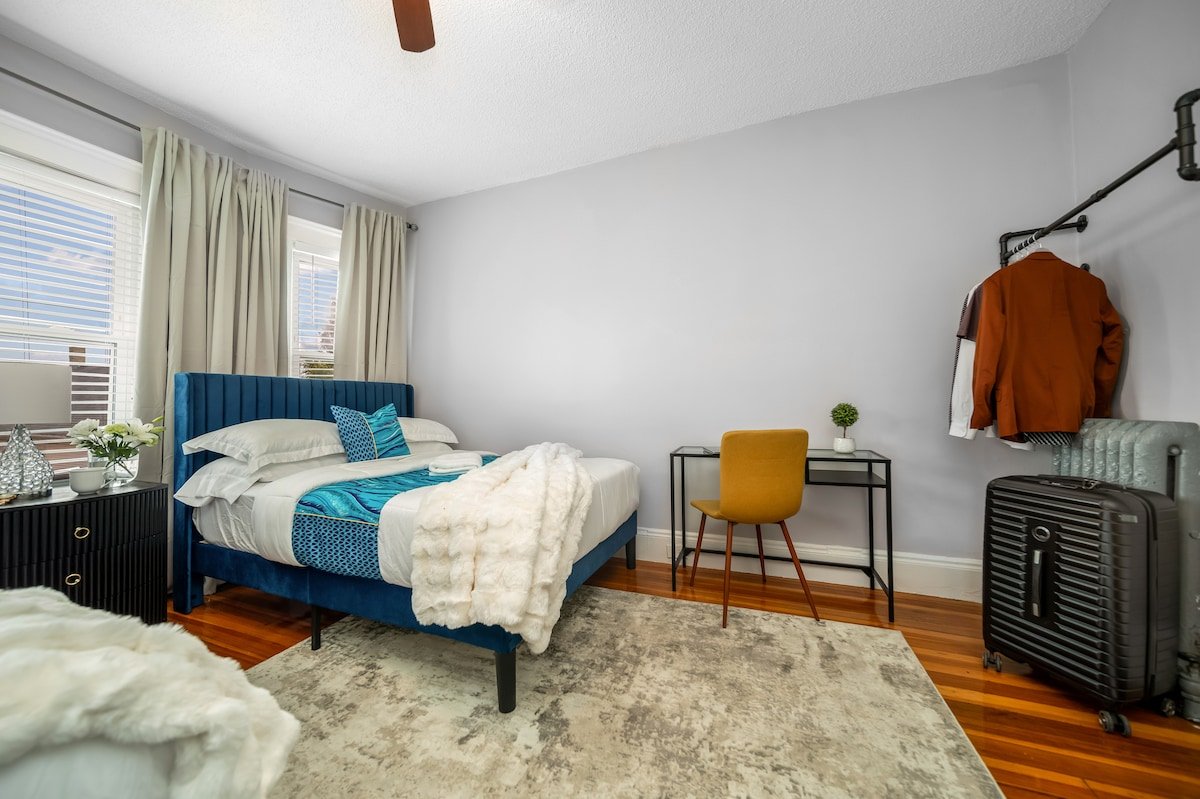 LargeDuplex10Beds w/prkg near Downton gallery image 5