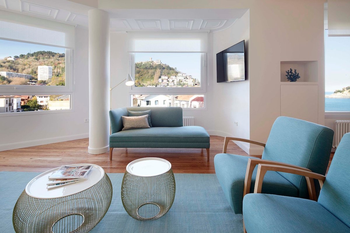 Mayflower by FeelFree Rentals gallery image 2