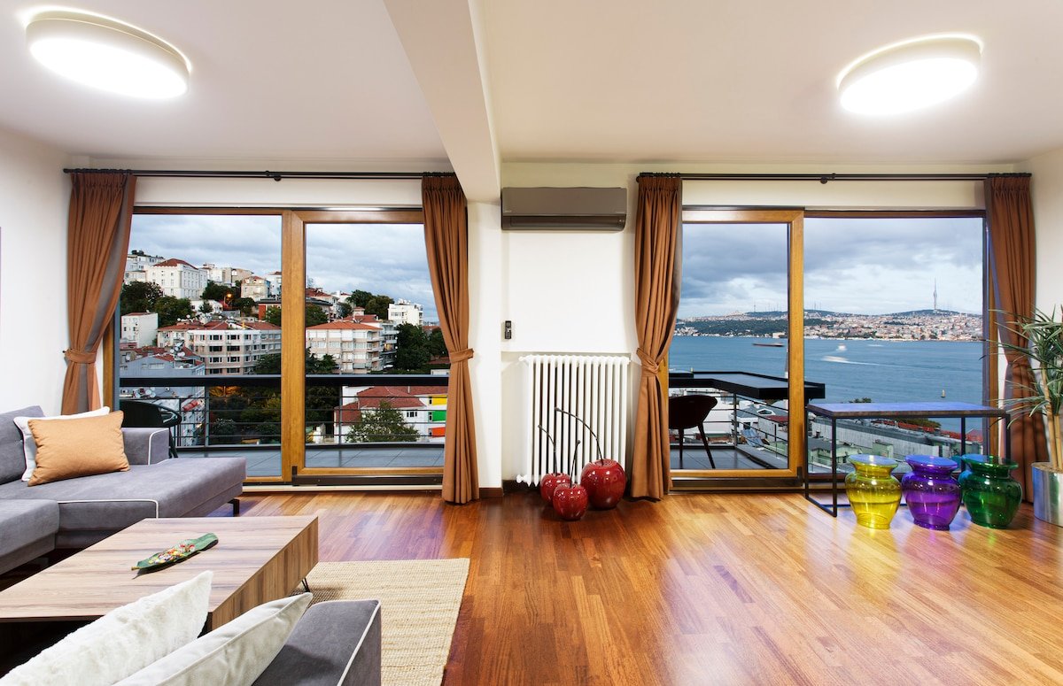Magical Bosphorus View Apartment in Cihangir 23 gallery image 2