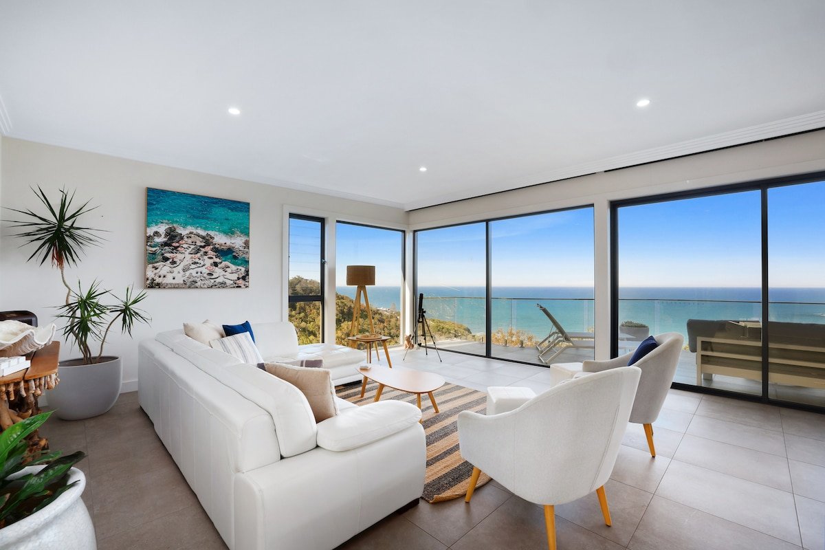 Bilgola – Luxury Modern House with Ocean Views gallery image 4