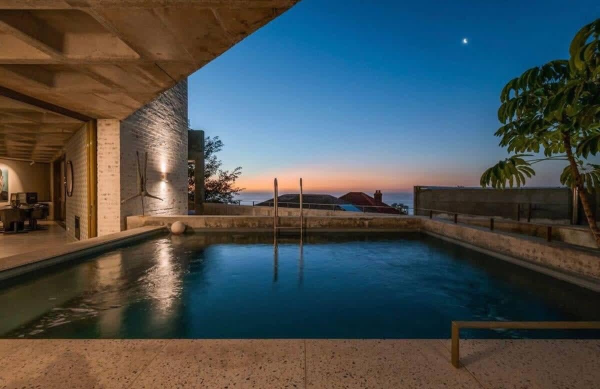 Luna Azul Loft – Ultra Lux Apt, Pool, Views gallery image 3