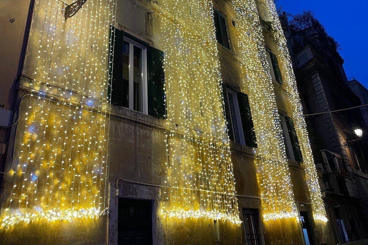 Flatinrome Trastevere B-Spacious Apt in the centre gallery image 4