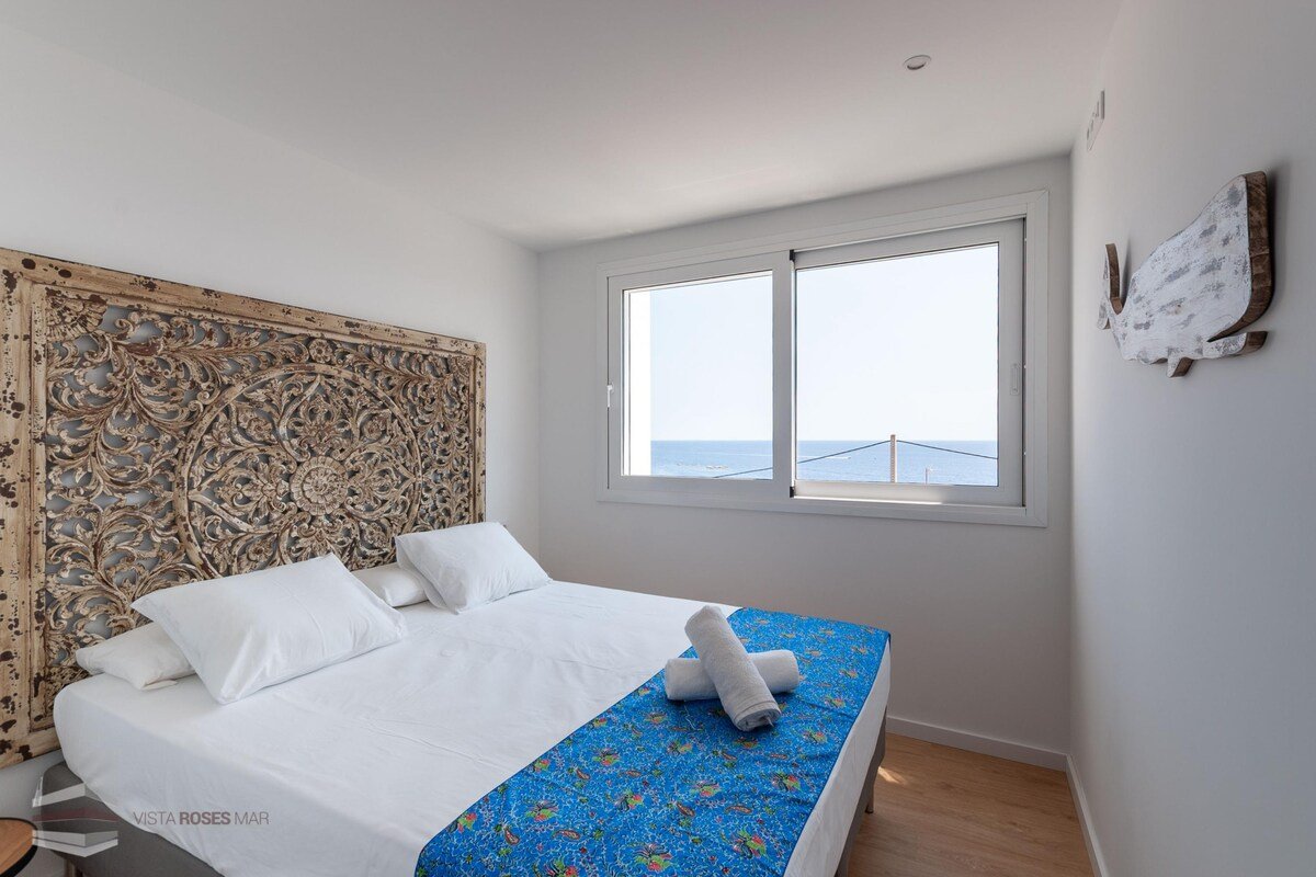 Superior villa with private pool and sea views (An gallery image 5