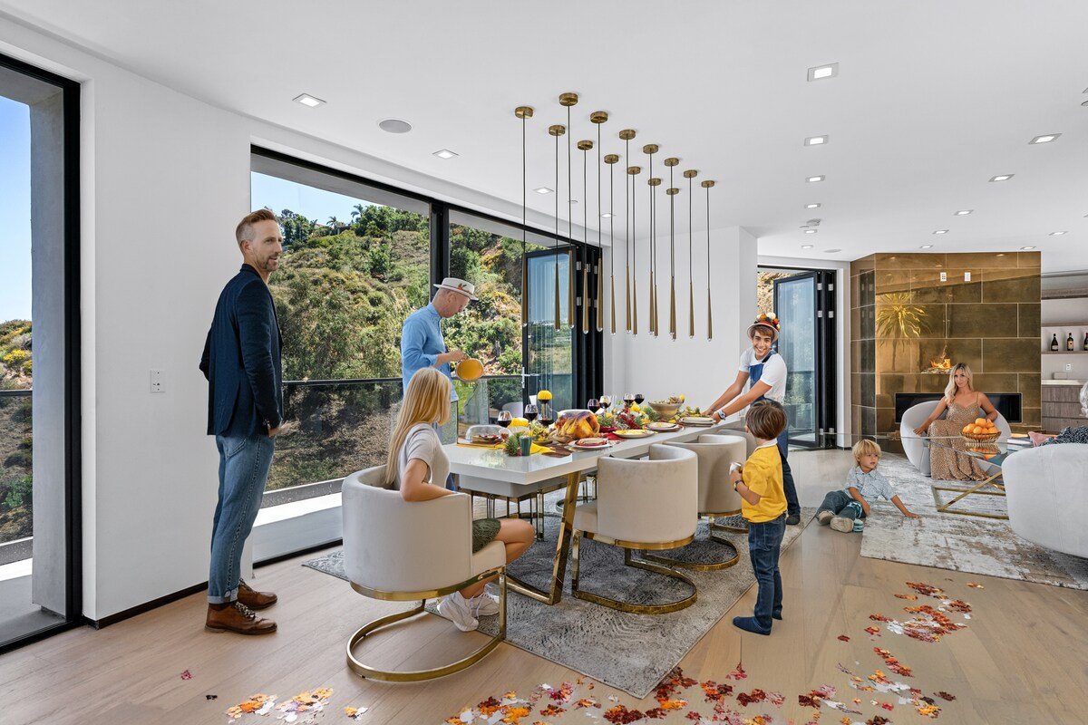 Luxury Hollywood Iconic LA Views gallery image 5