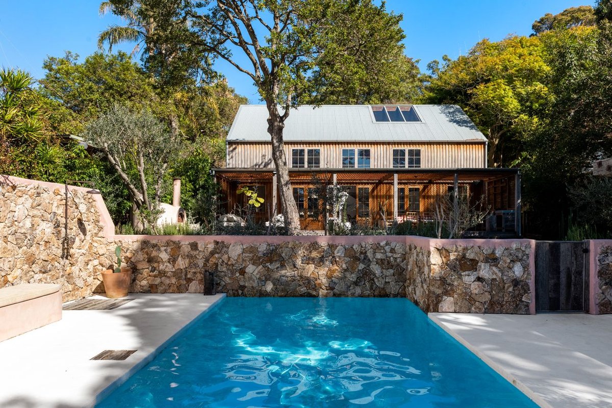 Angophora by Palm Beach Holiday Rentals