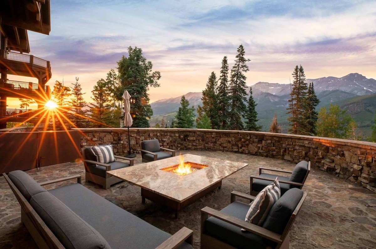 Telluride Modern Village Oasis | Ski Forever