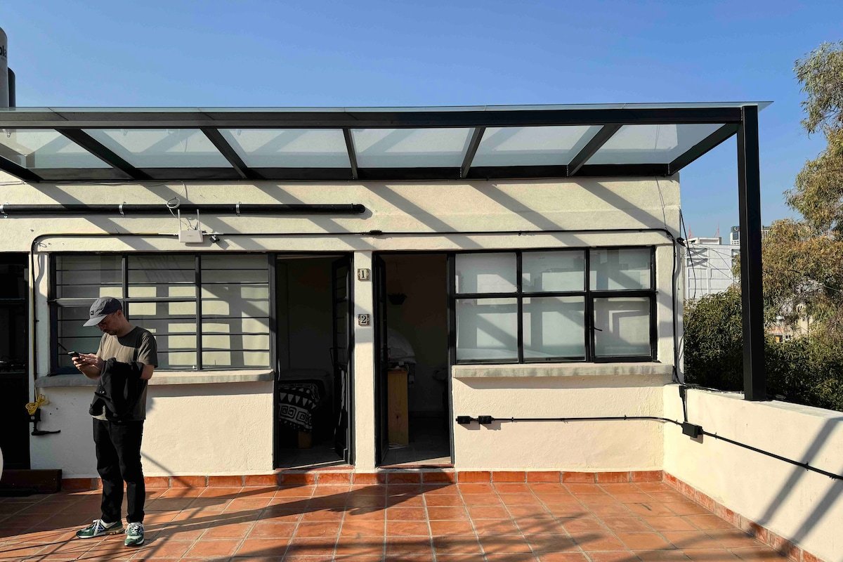 Enchanted Heaven Plant-Filled Penthouse with 5 Br gallery image 5