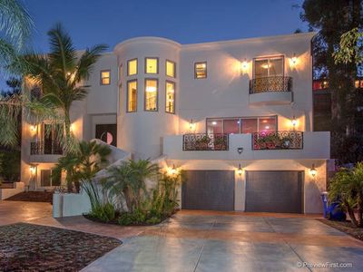 Luxurious 4200 Sq Ft 6 Bedroom Mediterannean Villa