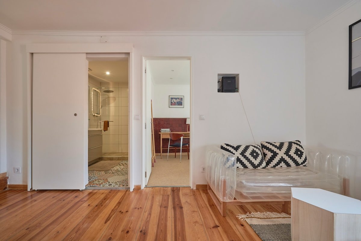 Spacious Duplex with Terrace (Air Conditioning) gallery image 5