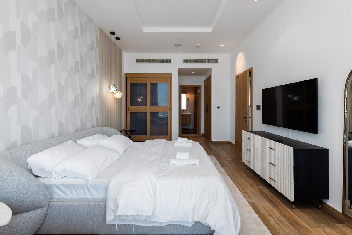 Refined 3BR Apt w/ Beach Access at The Palm gallery image 2