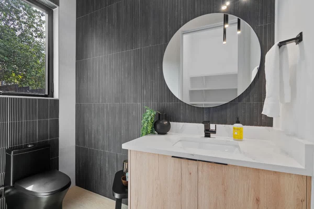 Heated Pool Luxury Zilker home Sleeps 8 great view gallery image 3