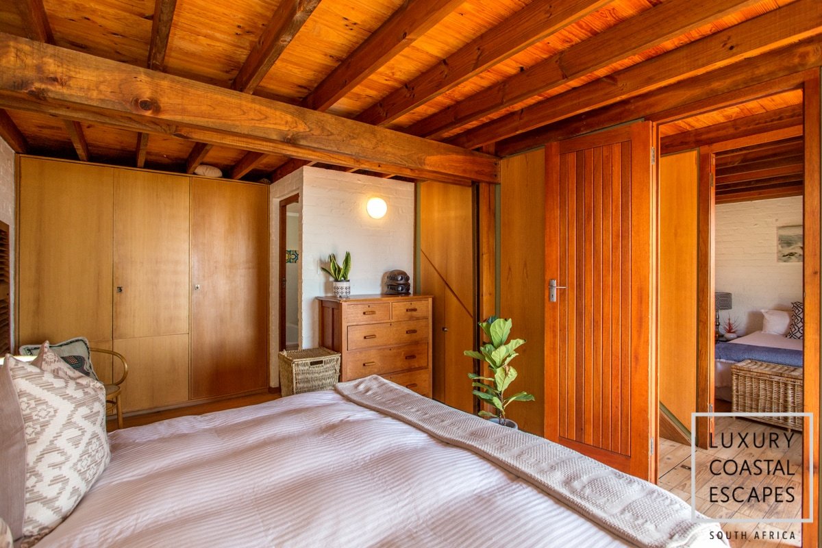 Prime Surf & Sunset views in unique Kommetjie home gallery image 3