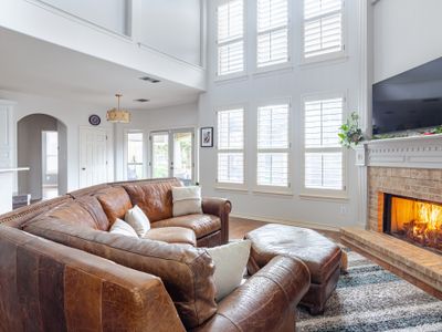 Family Oasis • Gym • Pool • Sauna • Cold Tub