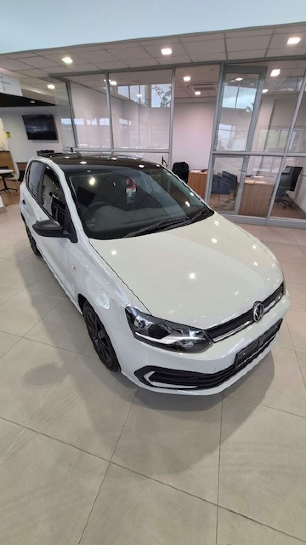 VOLKSWAGEN POLO VIVO 1.4 for Sale in South Africa