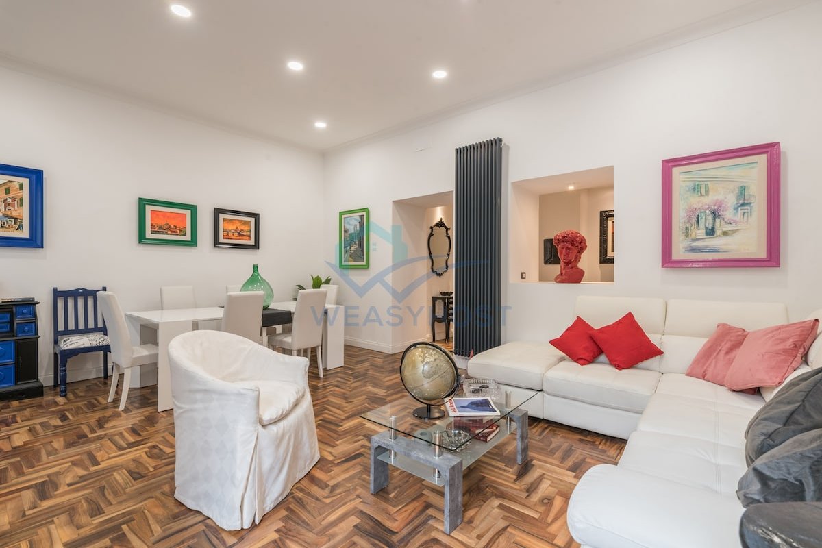 New Prati Luxury Apartment gallery image 5