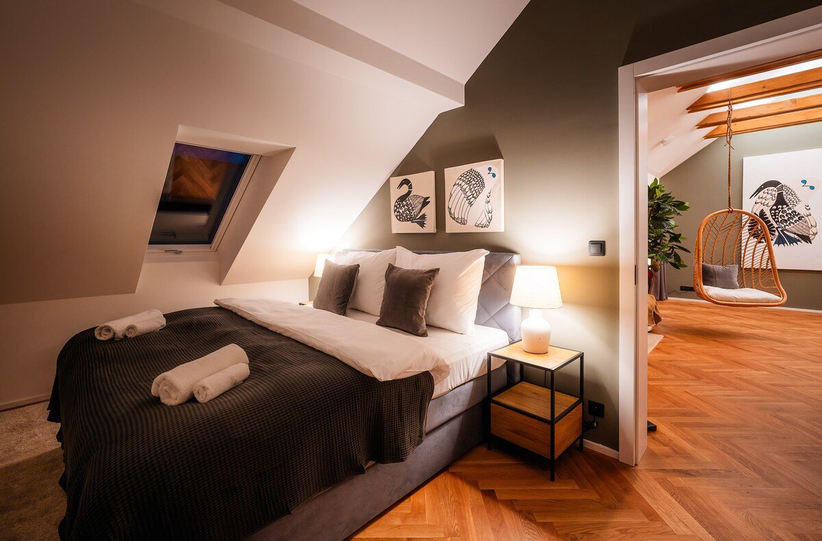 3BR AC Heaven of Harmony LUXPenthouse Theater view gallery image 5