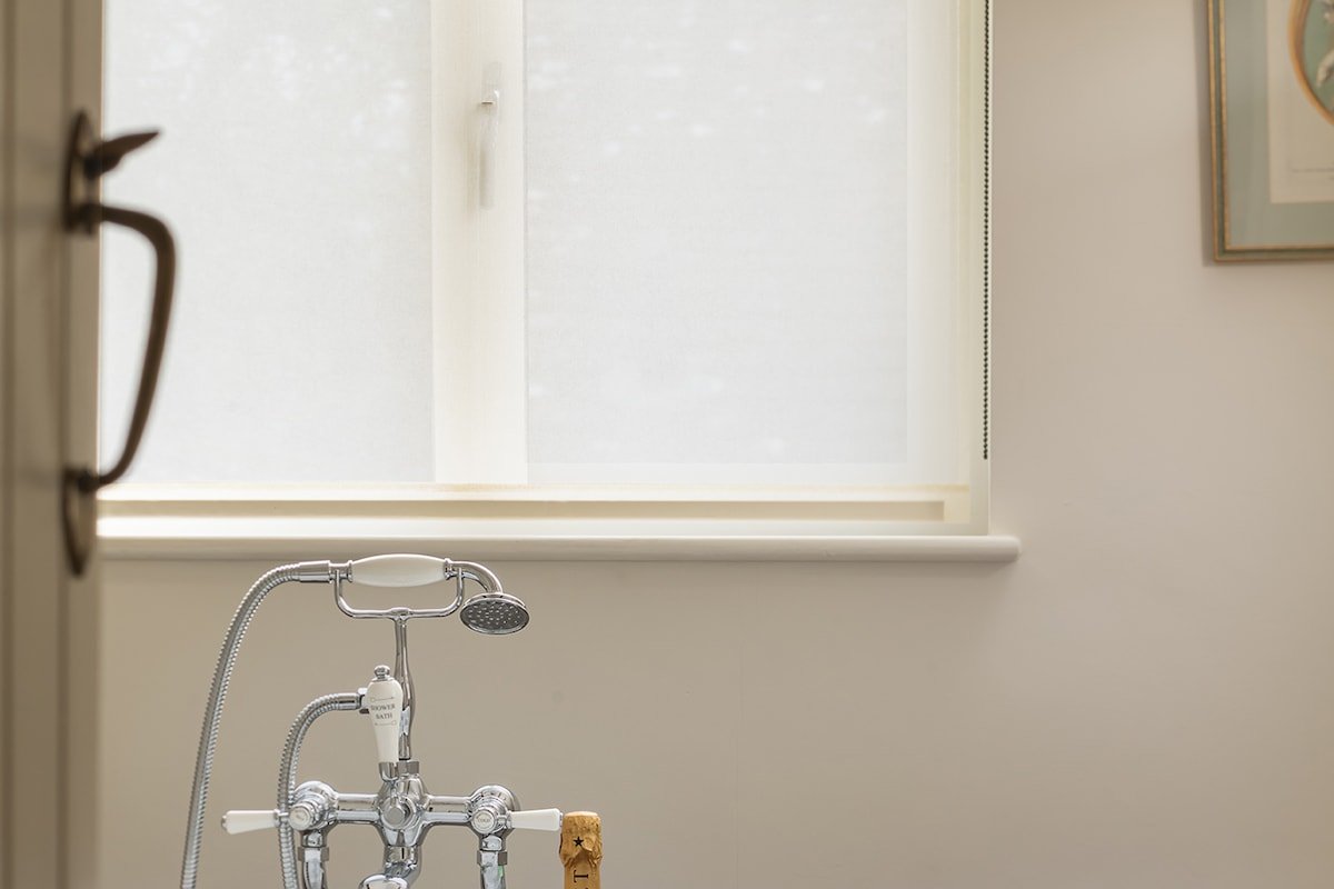 Hill View – Cosy Cottage Stay in Burford, Cotswold gallery image 5