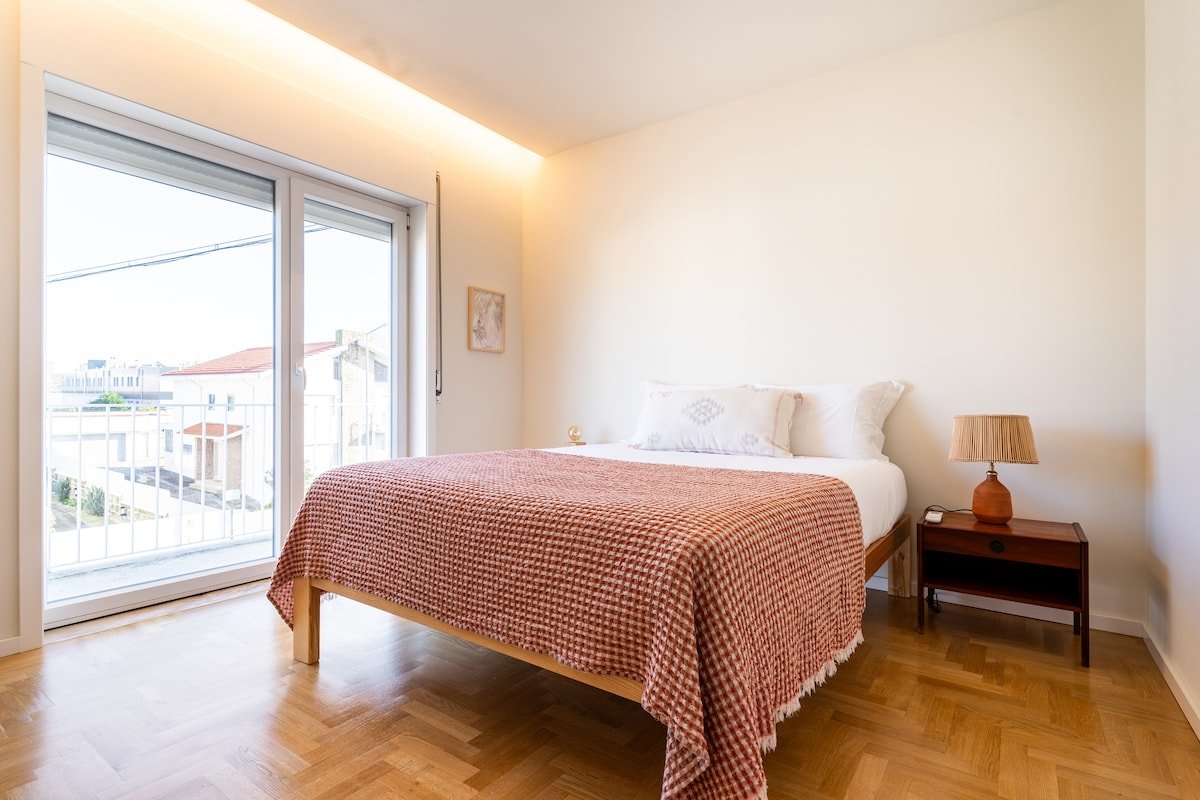 Sunny and Design Apartment by Inês gallery image 5