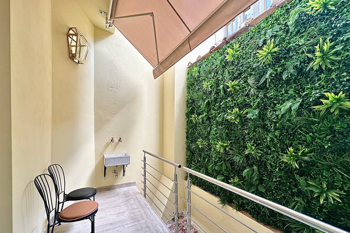 Zanobi Suite W/Private Patio Wi-Fi A/C 4BRs