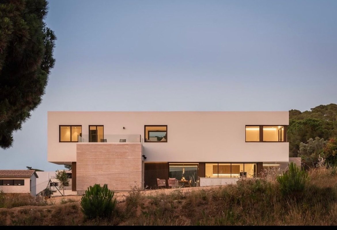 Stunning Design Villa (built 2022) with Pool gallery image 5