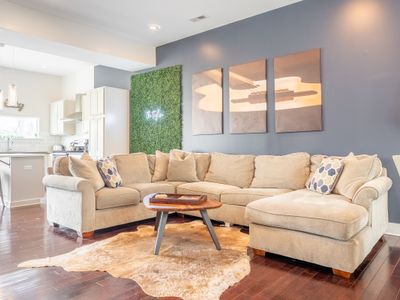 The Taylor Martin – Spacious Homes w/ Rooftop