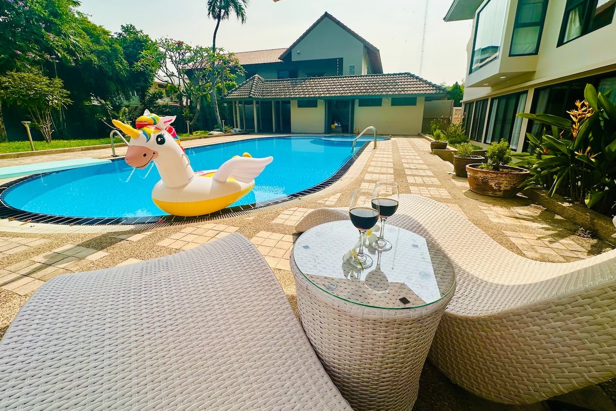 5BR Villa with Private Pool | Sukhumvit｜10mins BTS gallery image 4