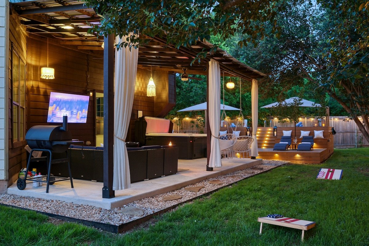 6 Bedroom Villa | Pool | Hot Tub | Party Cabana gallery image 4