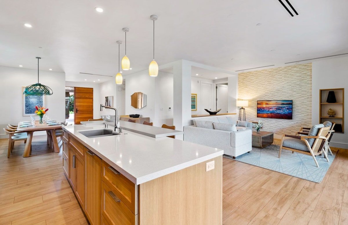 Maui Resort Rentals: Luana Garden Villas 2B gallery image 5