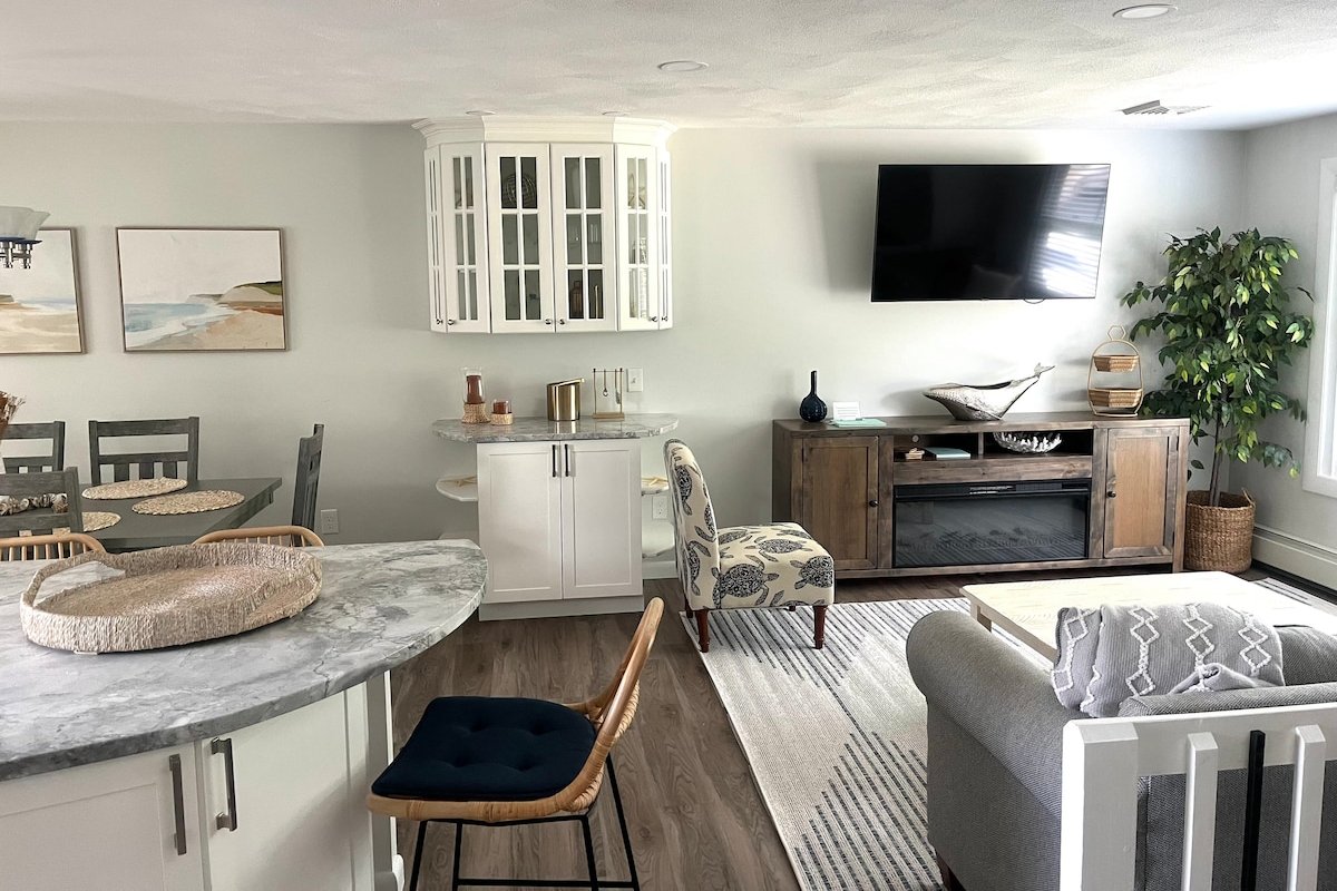 Rhode Island Retreat Home with En Suite Studio gallery image 2