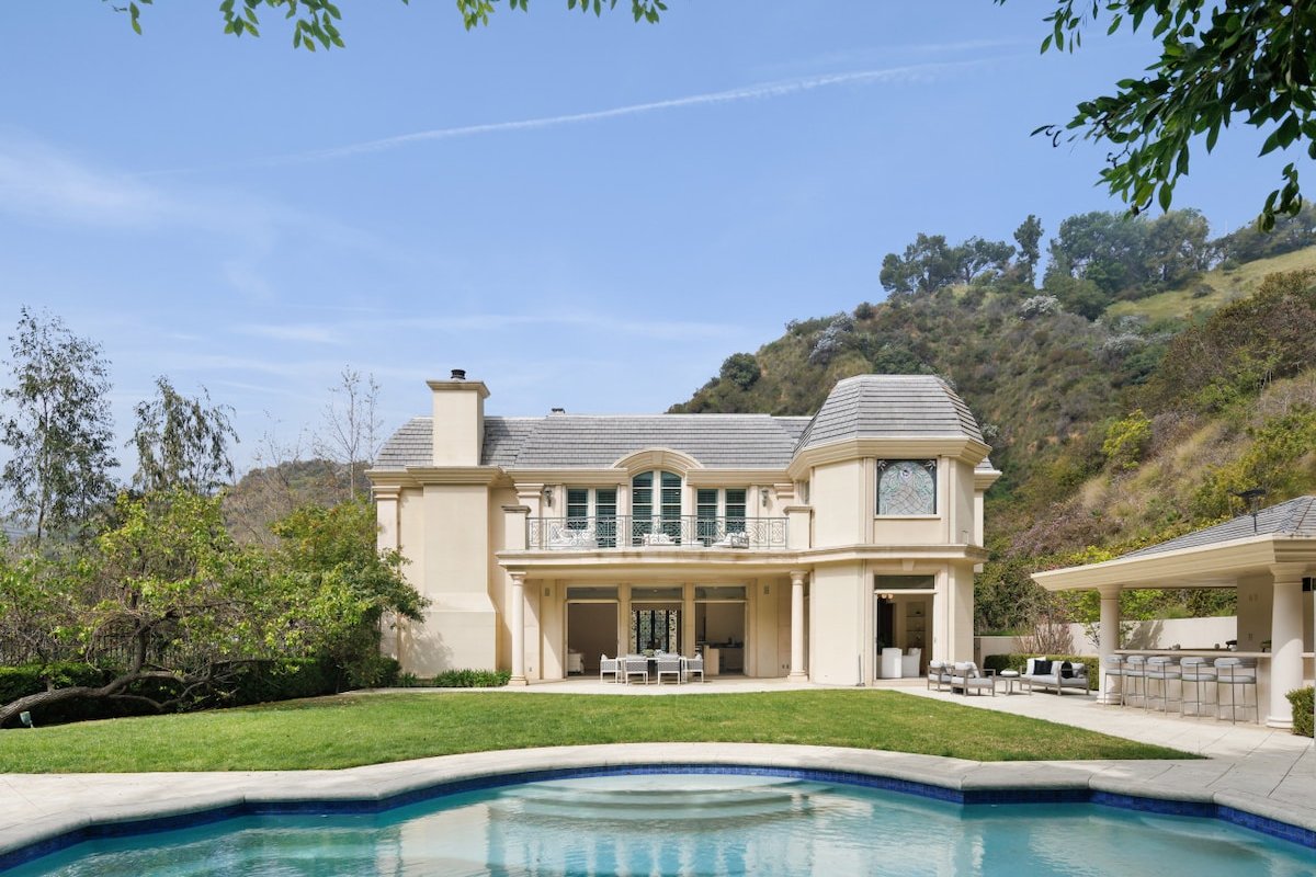 7BD Mediterranean Villa in the Heart of Bel Air gallery image 3