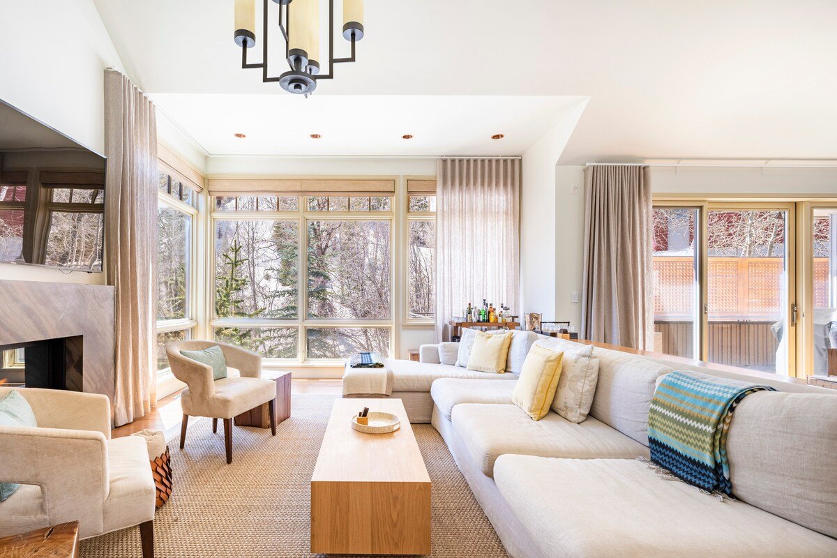 Downtown Aspen gallery image 5