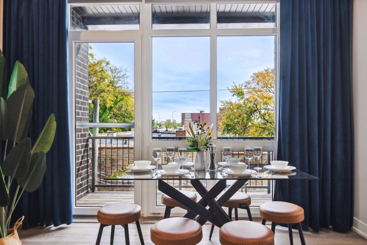 14min Dwnt Chicago 2Bath Free Garage Park &Balcony gallery image 5