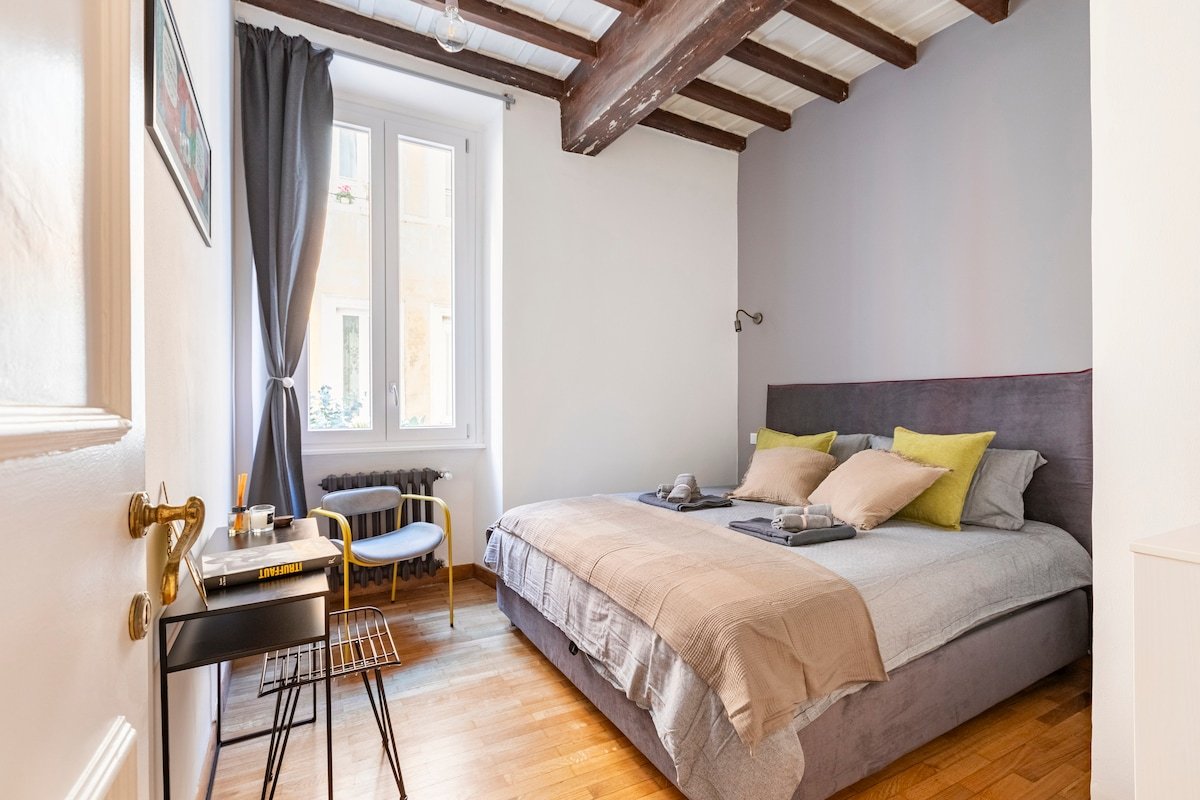 Trastevere 68 3 bedrooms stylish apartment gallery image 4