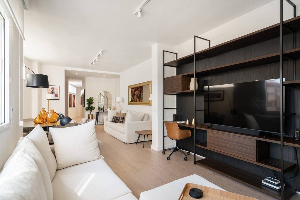 New + Modern 3/2 in Salamanca gallery image 5