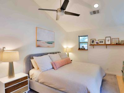 Central/East Downtown 3 bed 1.5 bath house