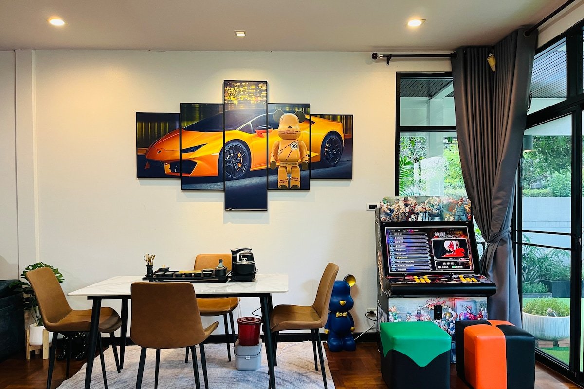 Happy house Bangkok city RCA gallery image 5