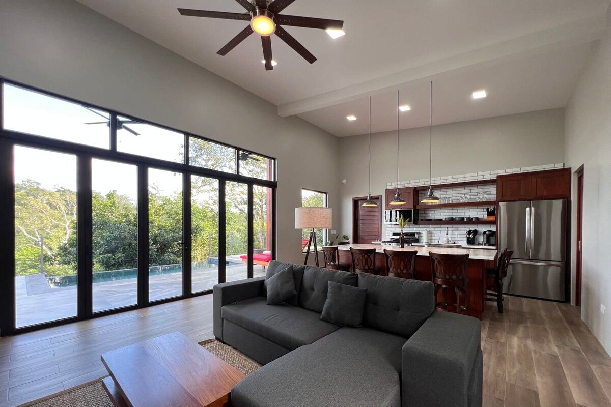 Mountaintop Villa • Full Horizon Views • Villa 15 gallery image 4