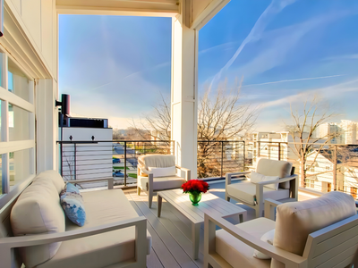 Modern Mega Home | Panoramic Skyline Views