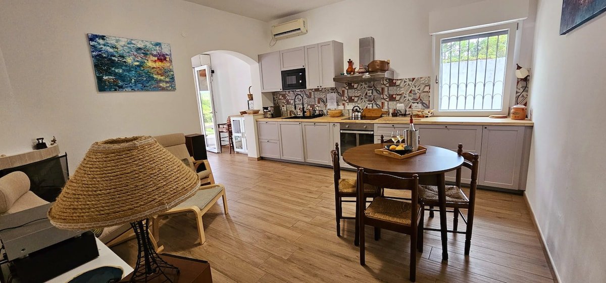 Salento Villa w/ Beach at 5 mins & Private Jacuzzi gallery image 4